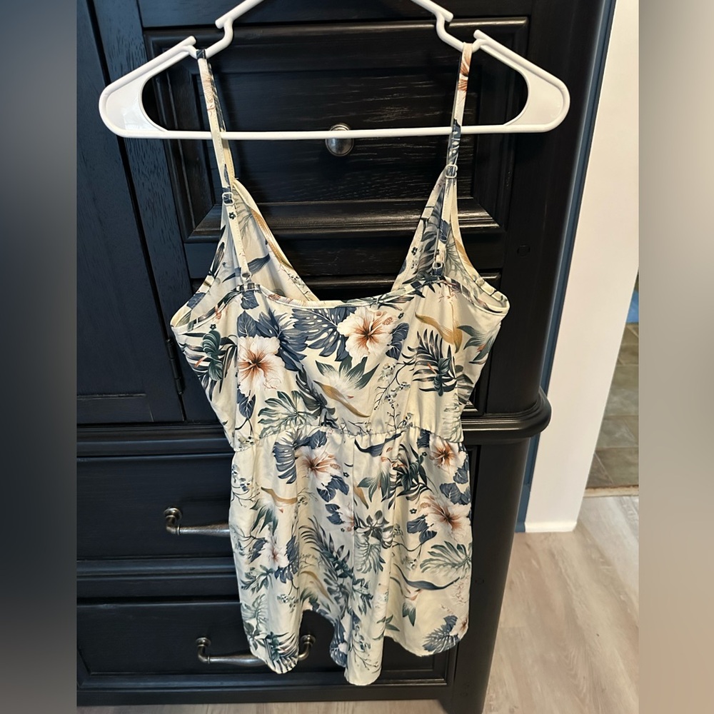 Romper from Lilac & Lily, size M - Picture 5 of 5